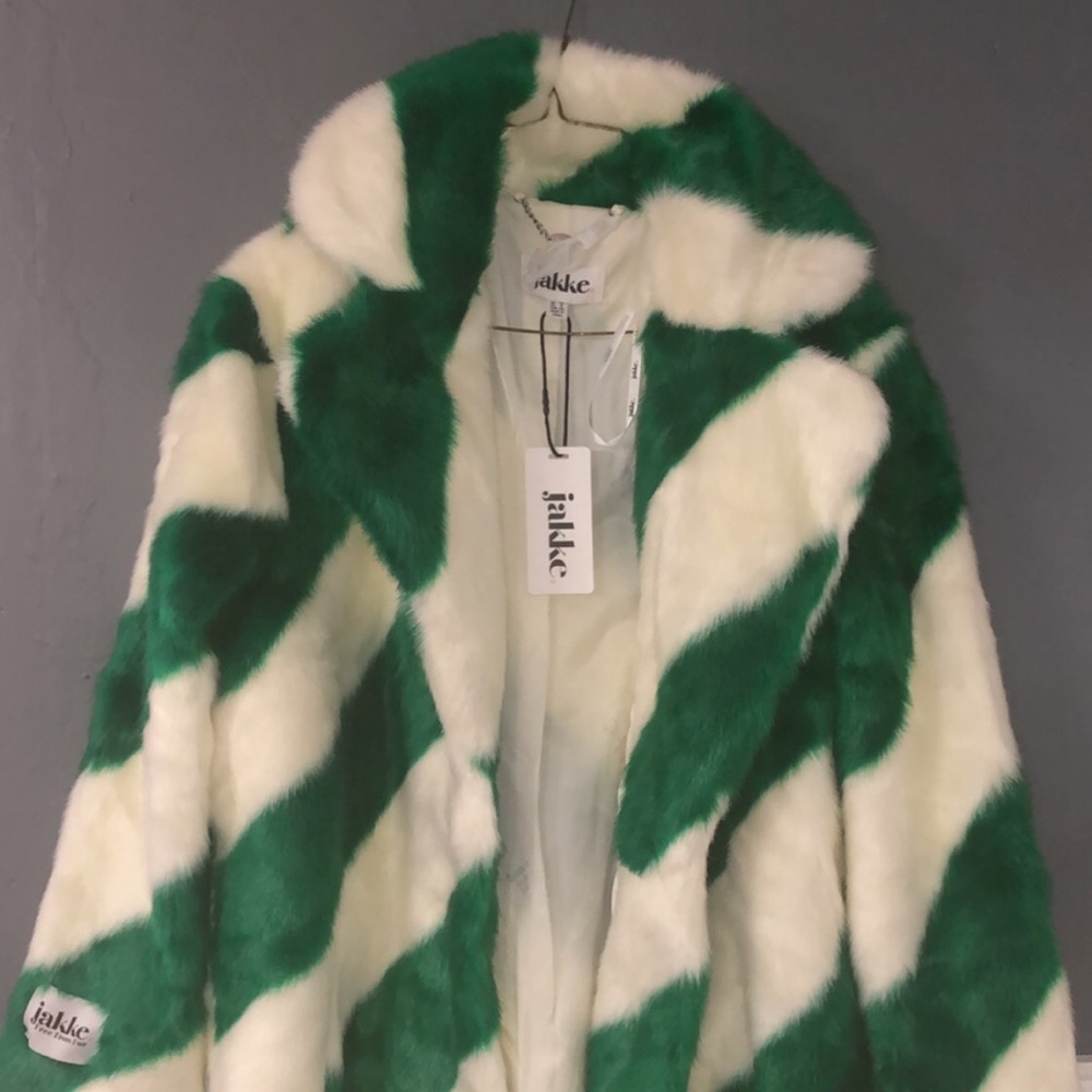 COPY - Jakke faux fur jacket in green stripes